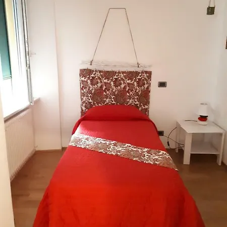 Interno 10 Апартаменты Специя